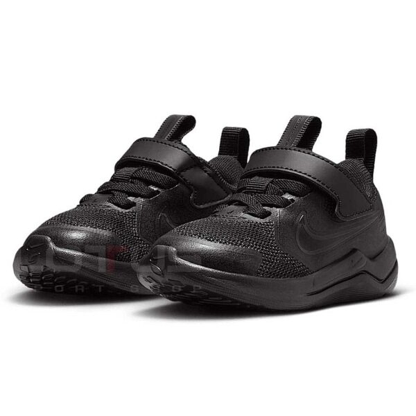Nike Cosmic Runner